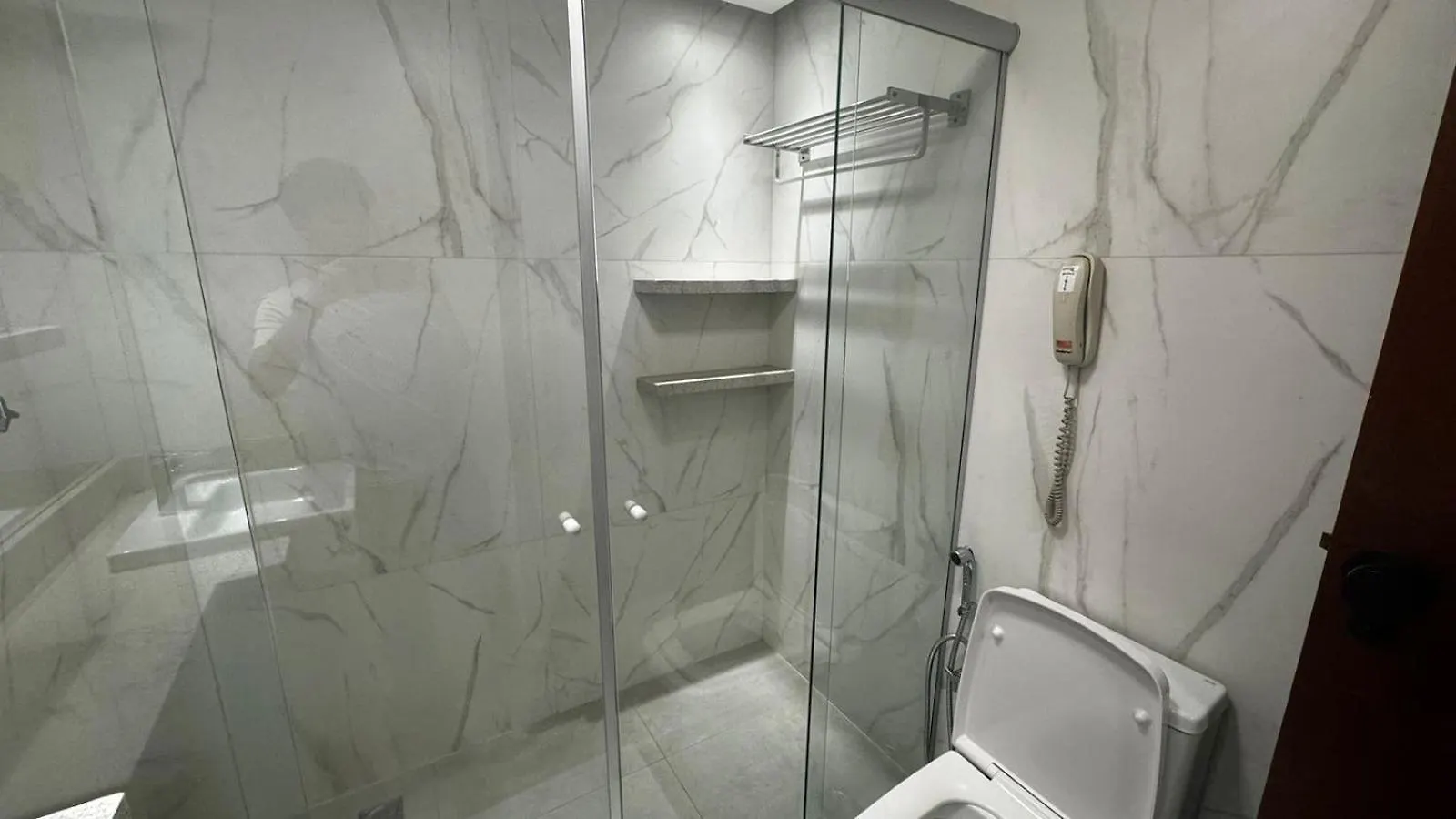 Alugueasy - Hotel Metropolitan Brasilia Brazil